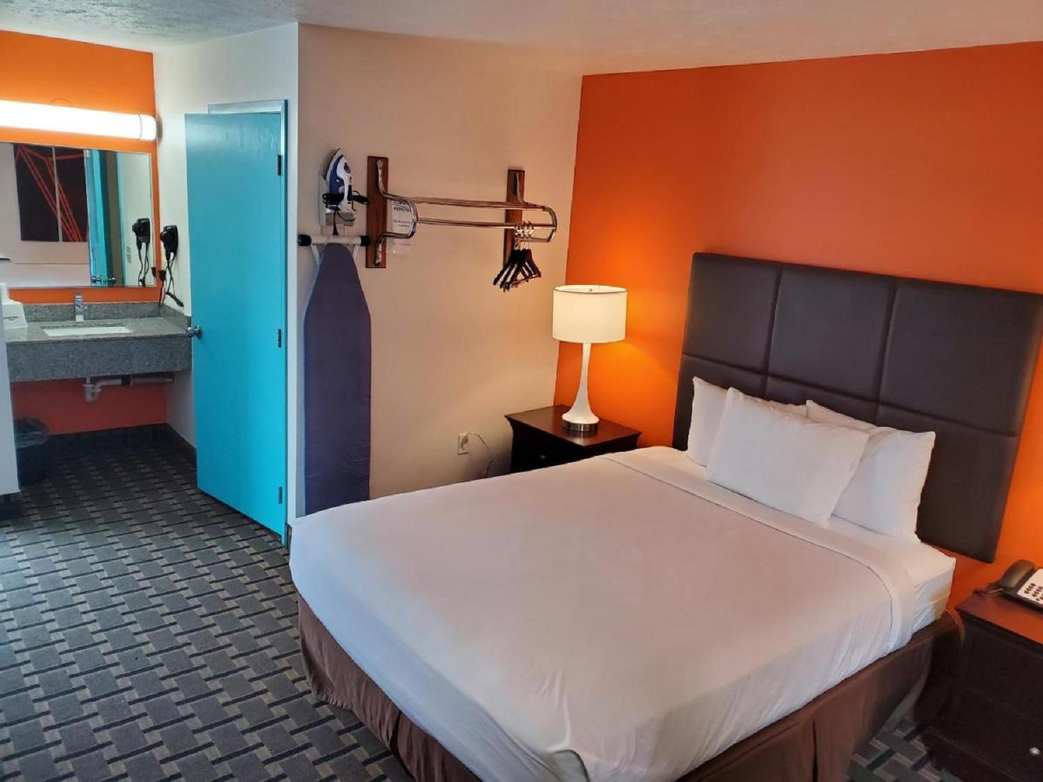 Howard Johnson By Wyndham Spokane Zewnętrze zdjęcie